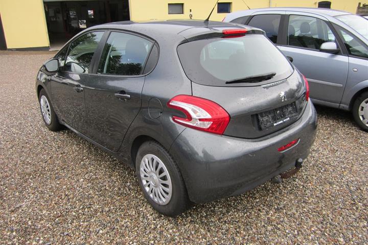 undefined Peugeot 208 fra 2012