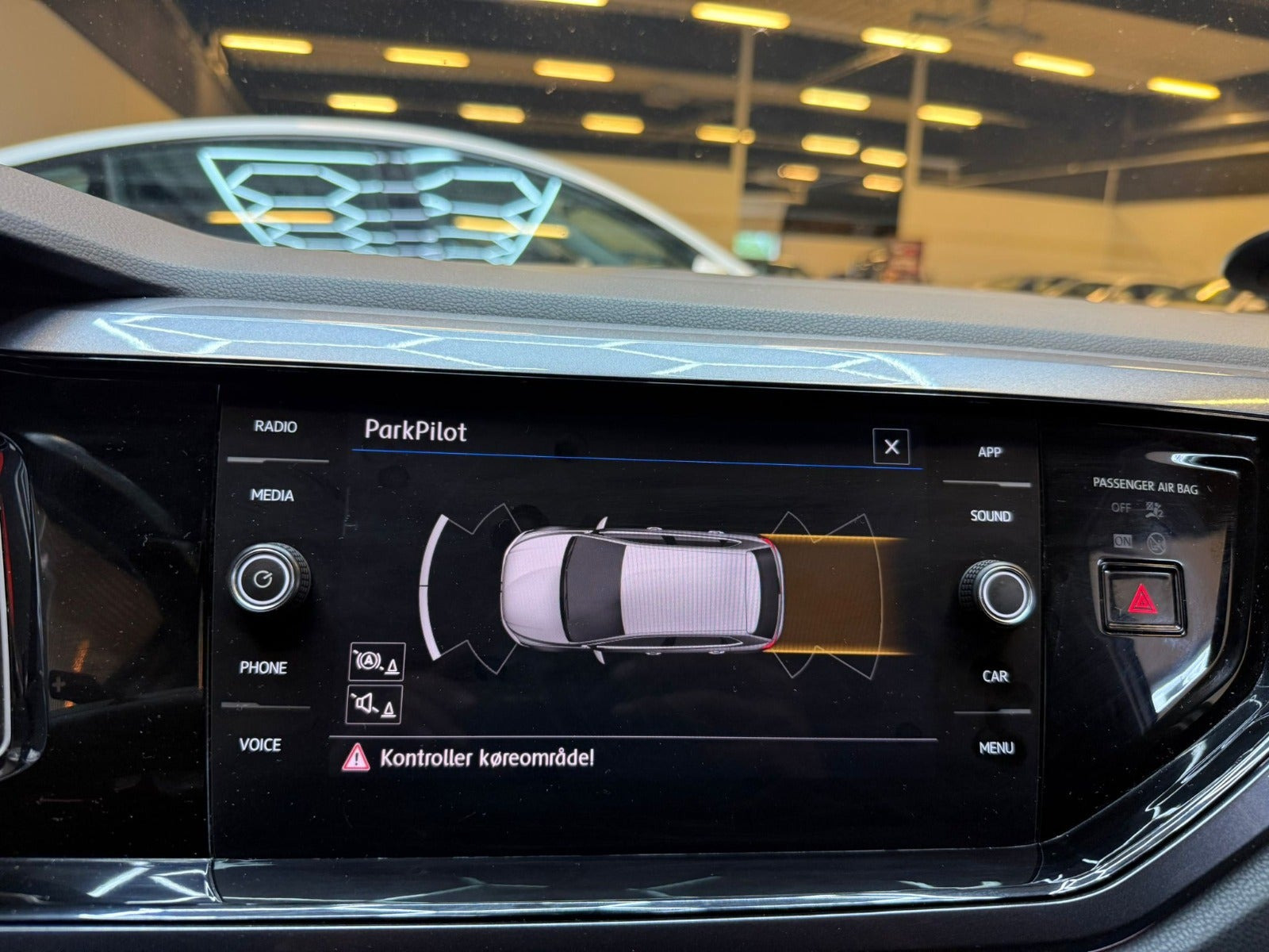 Hvid VW Polo fra 2019