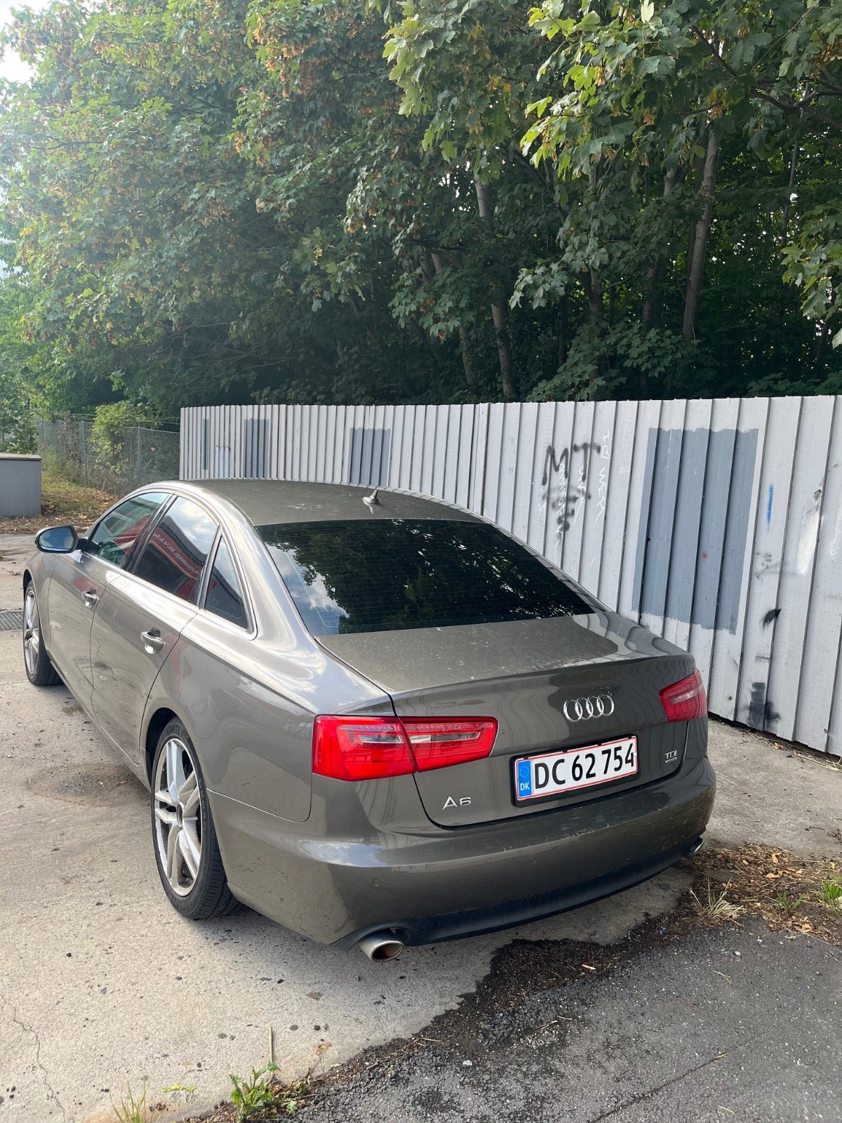 Brun Audi A6 fra 2012