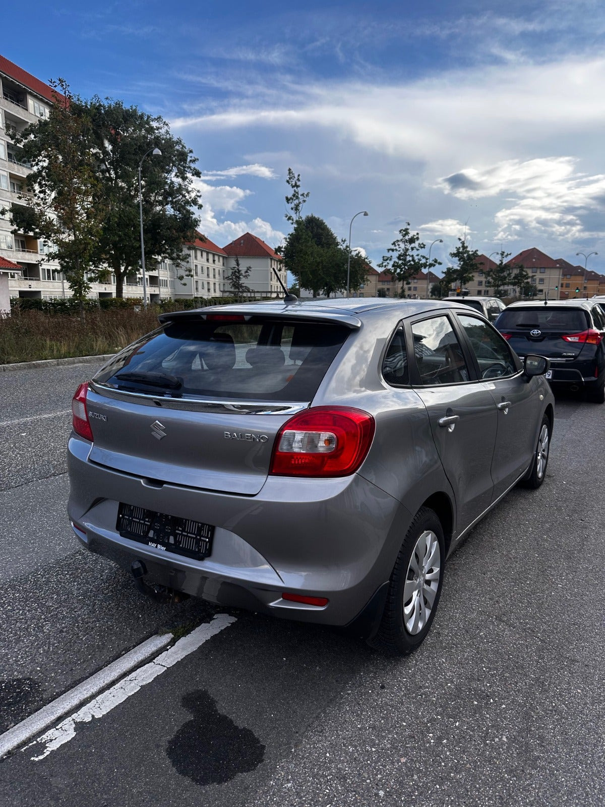 Grå Suzuki Baleno fra 2016