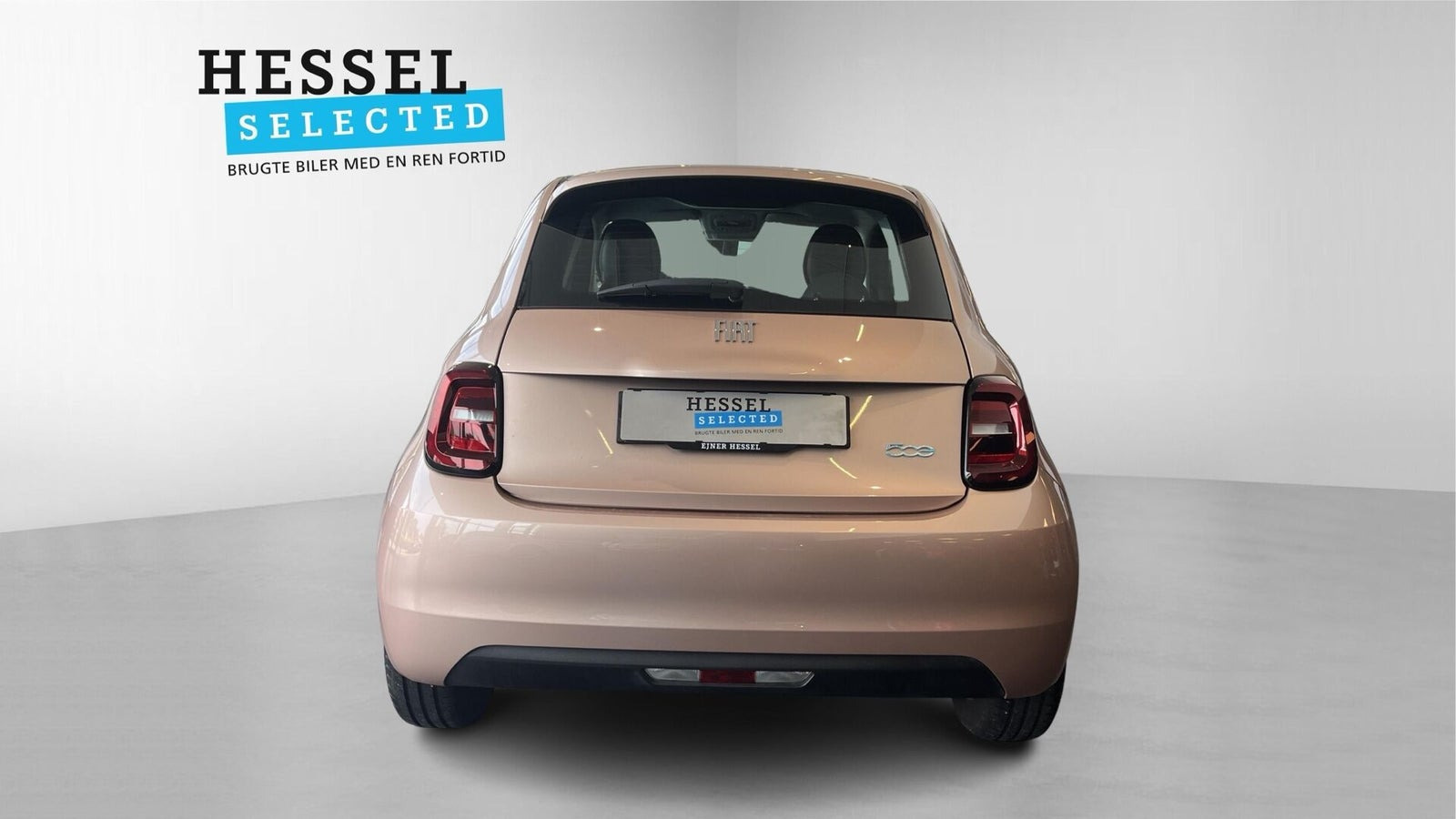 Pink Fiat 500e fra 2023