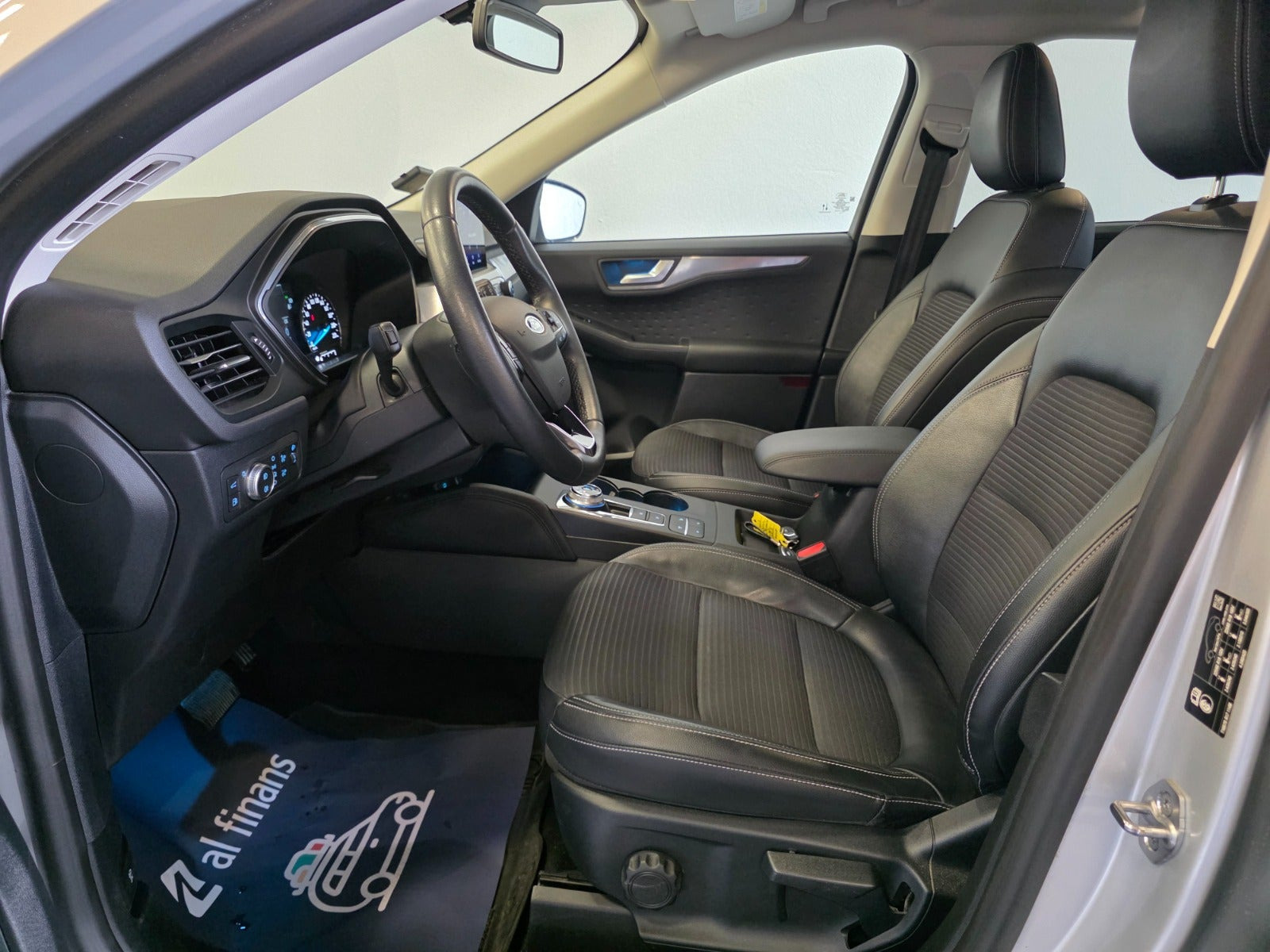 Sølv Ford Kuga fra 2020