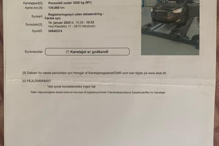 Grå Ford C-MAX fra 2015