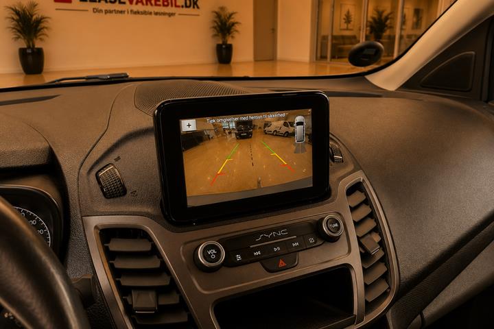 Hvid Ford Transit Connect fra 2019