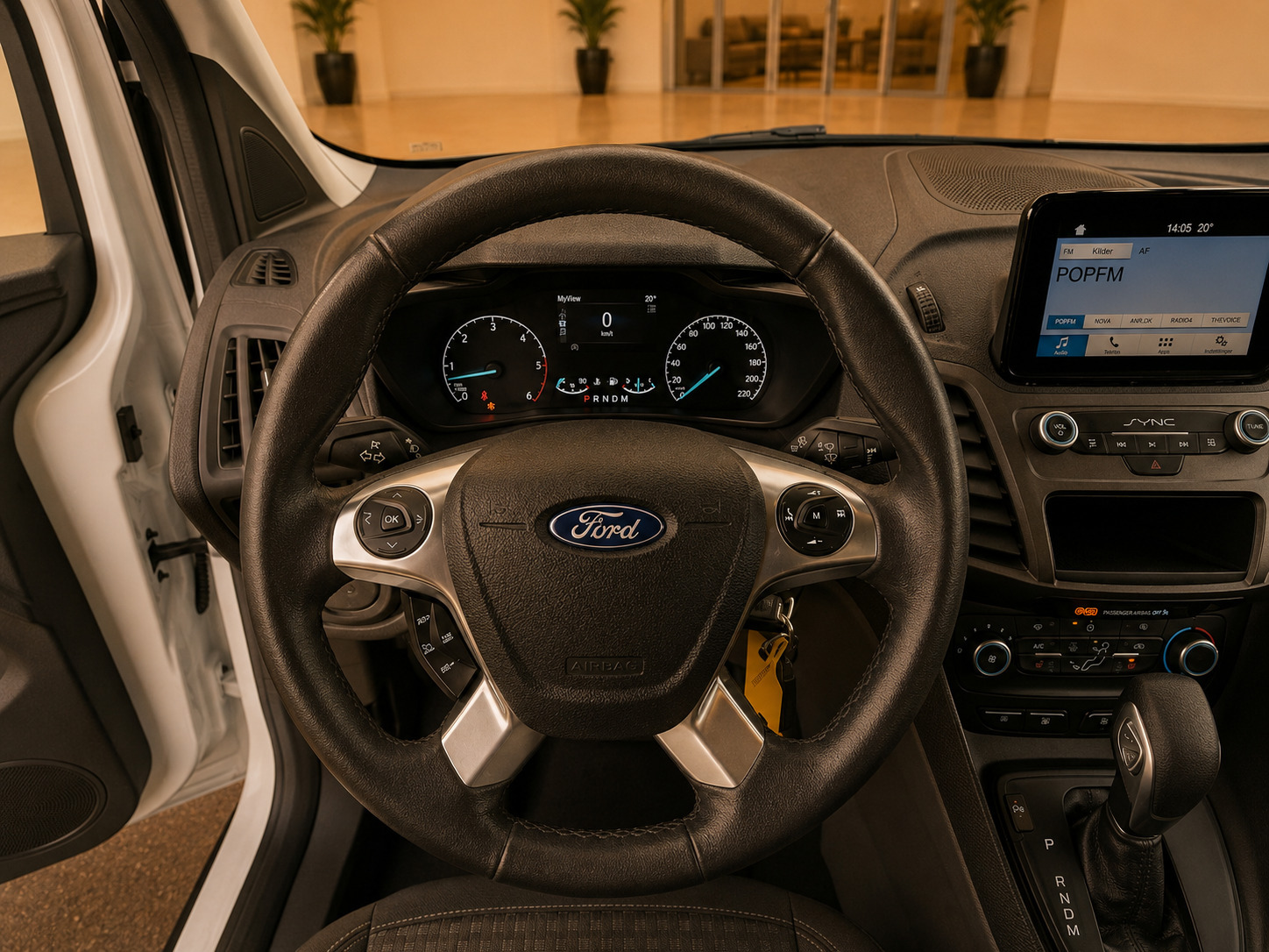 Hvid Ford Transit Connect fra 2019
