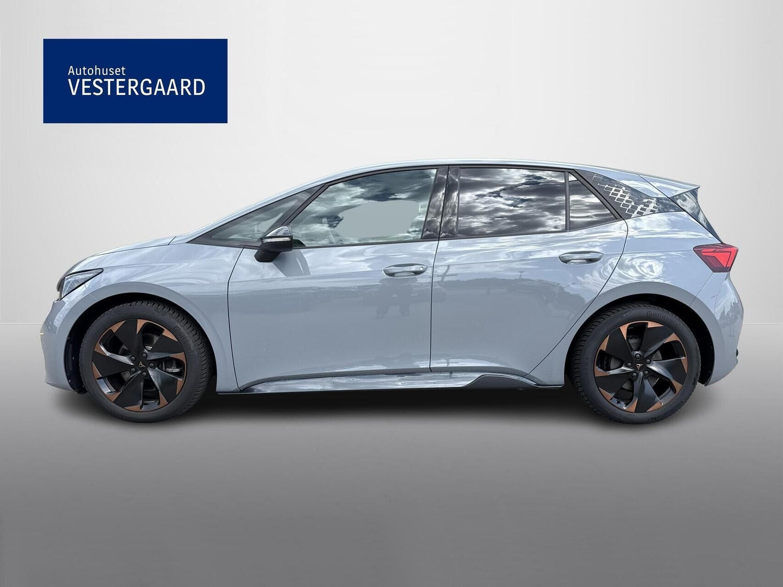 Grå Cupra Born fra 2024