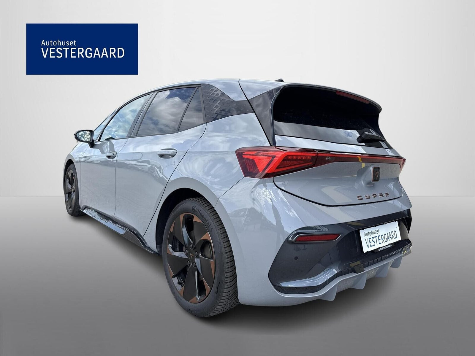 Grå Cupra Born fra 2024
