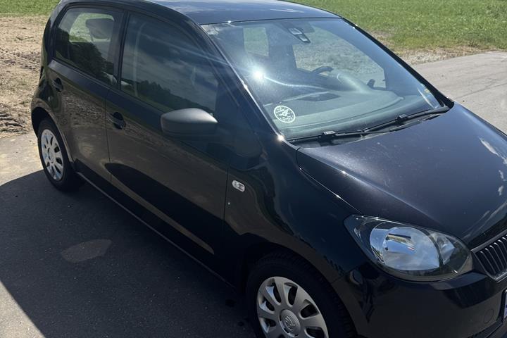 Sort Skoda Citigo fra 2013