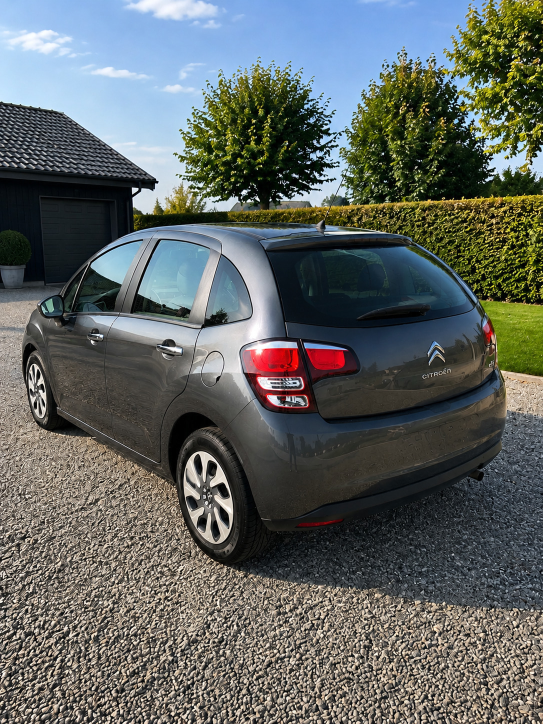 Grå Citroën C3 fra 2014