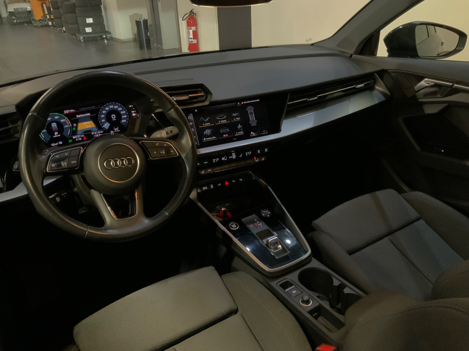 Grå Audi A3 fra 2021
