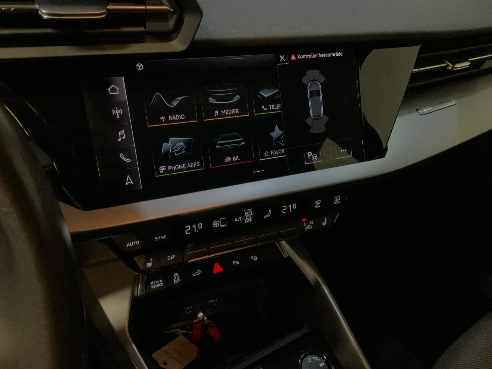 Grå Audi A3 fra 2021