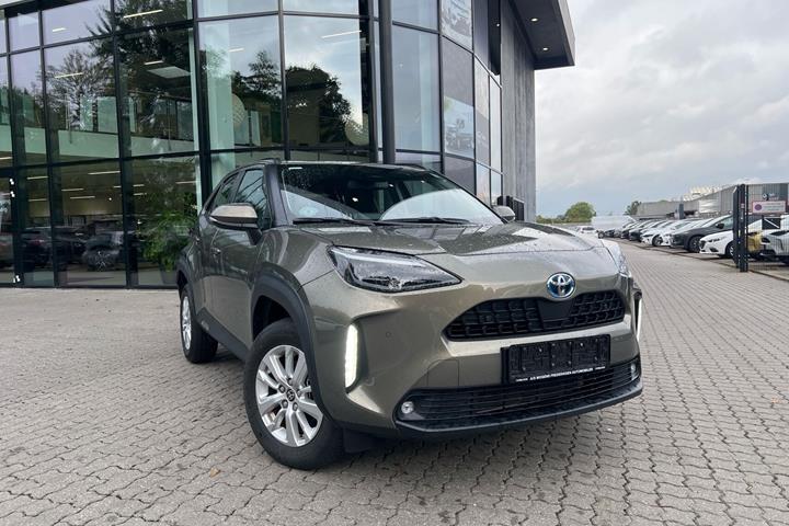 Bronze Toyota Yaris Cross fra 2023