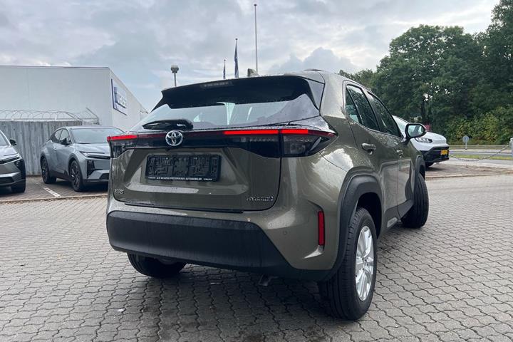 Bronze Toyota Yaris Cross fra 2023