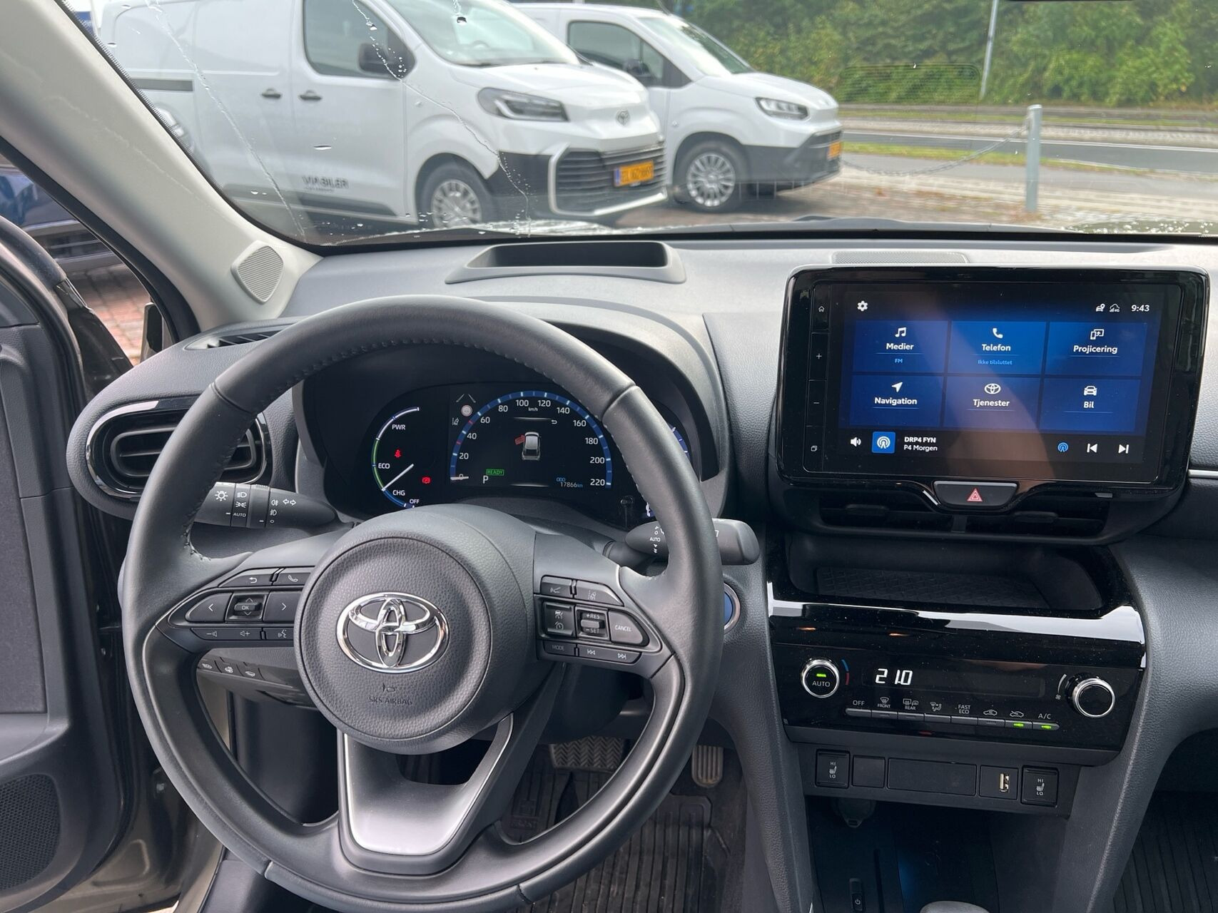 Bronze Toyota Yaris Cross fra 2023