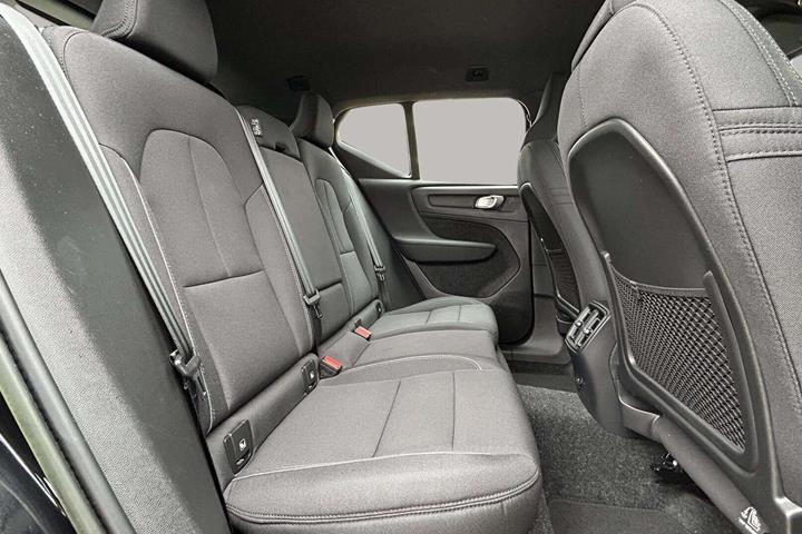 Sort Volvo XC40 fra 2023