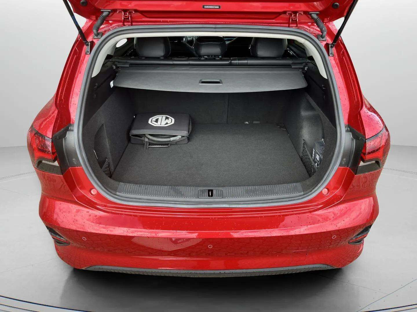 Rød MG MG5 Electric fra 2022
