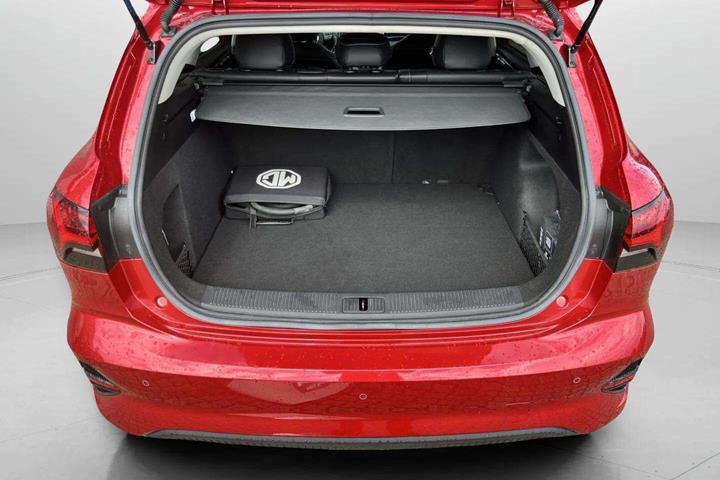 Rød MG MG5 Electric fra 2022