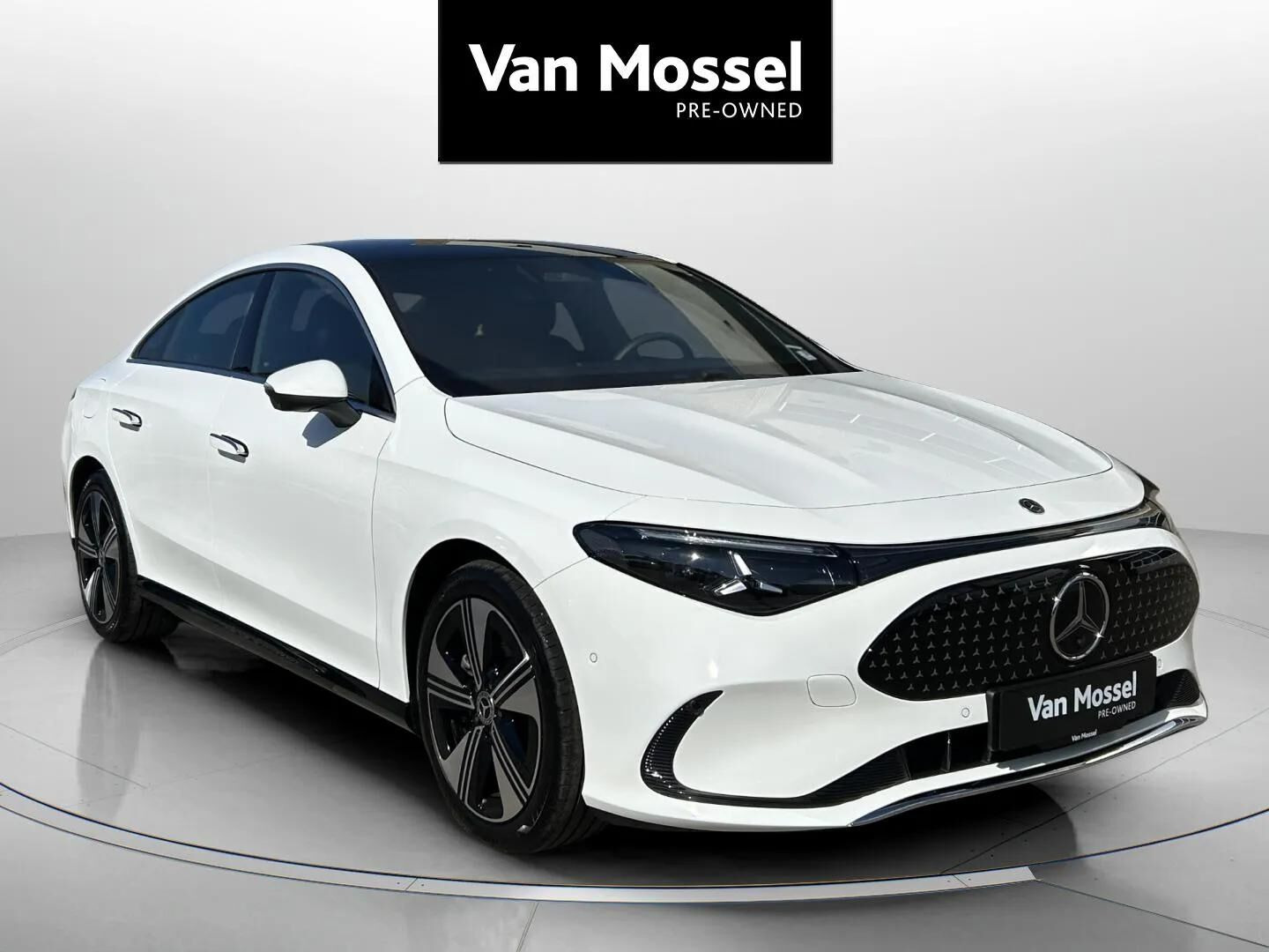 Hvid Mercedes CLA250+ fra 2025