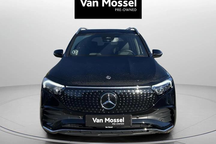Sort Mercedes EQB 250+ fra 2025