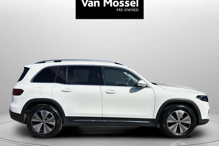 Hvid Mercedes EQB 250 fra 2023