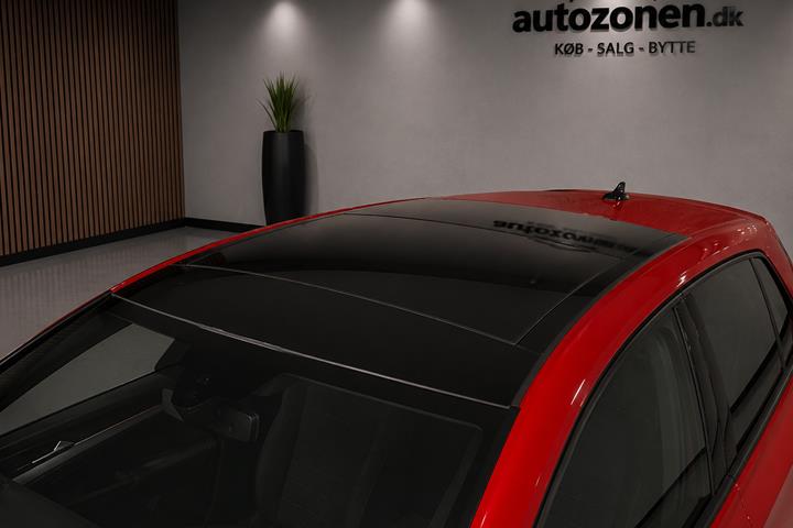 Rød VW Golf VII fra 2018