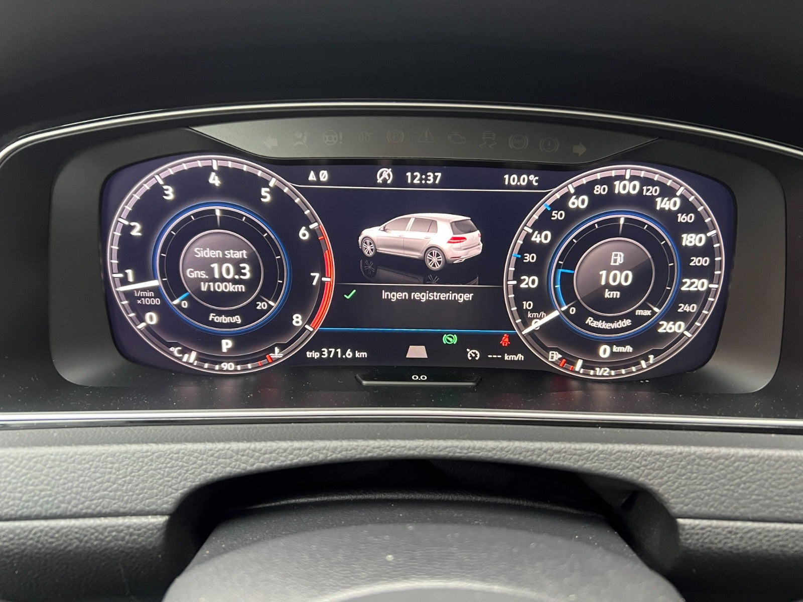 Rød VW Golf VII fra 2018