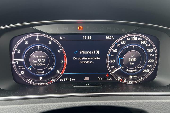 Rød VW Golf VII fra 2018