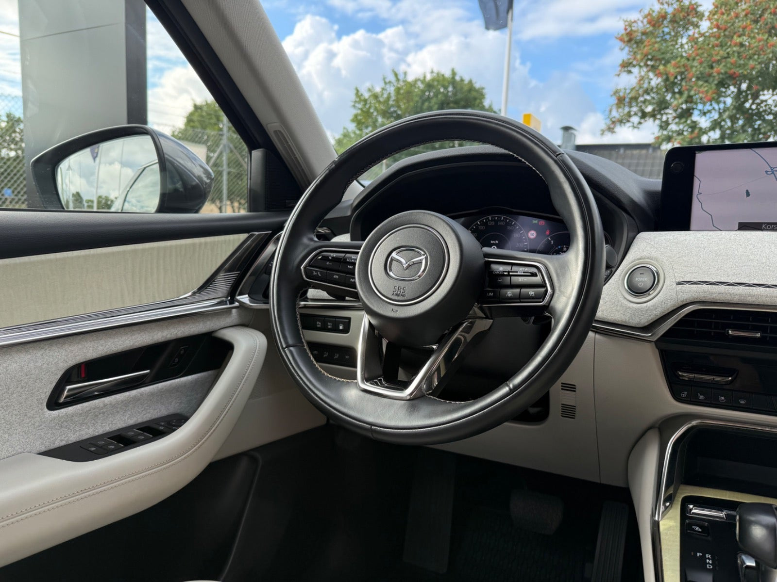 Grå Mazda CX-60 fra 2022