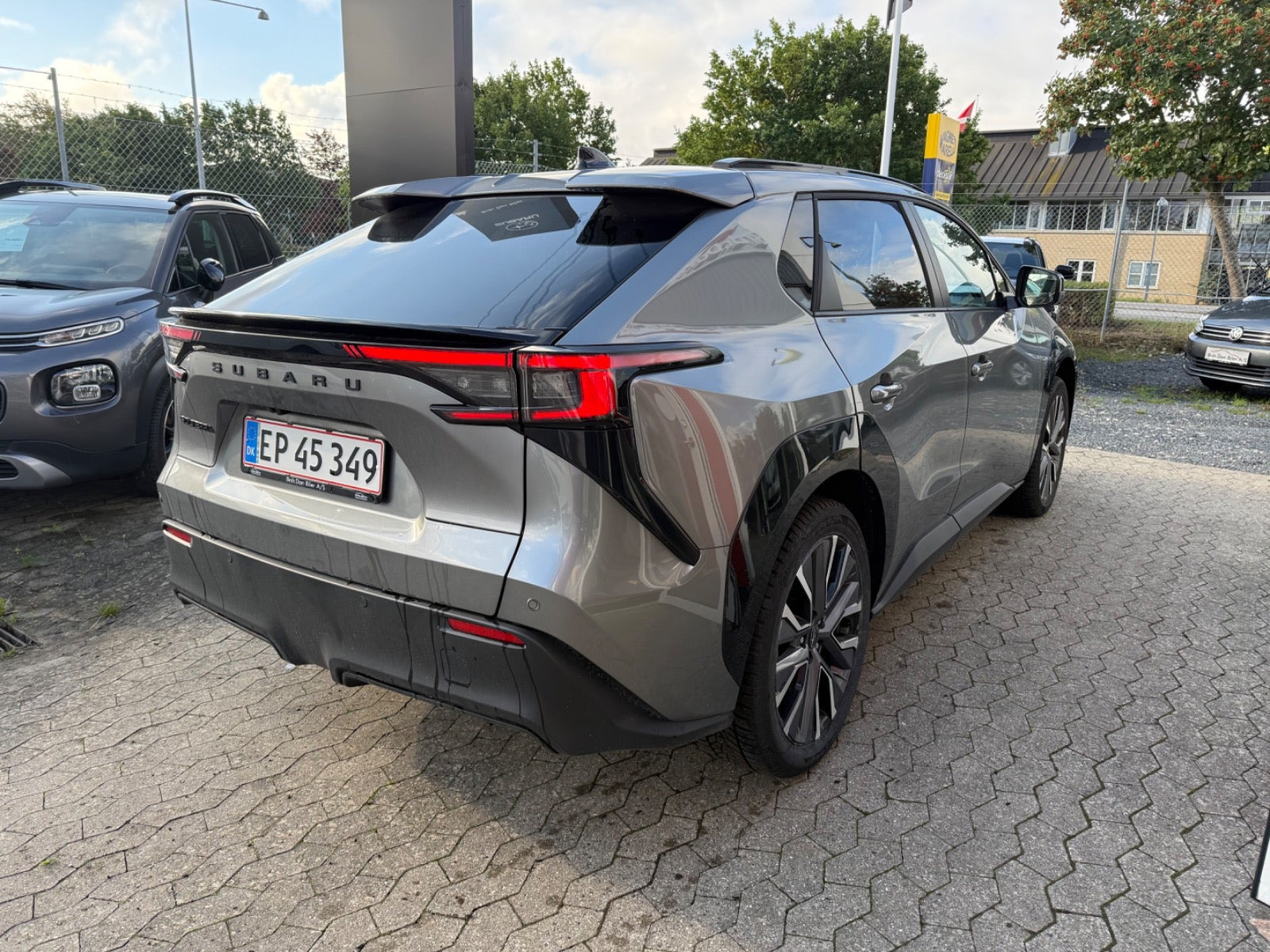 Grå Subaru Solterra fra 2026