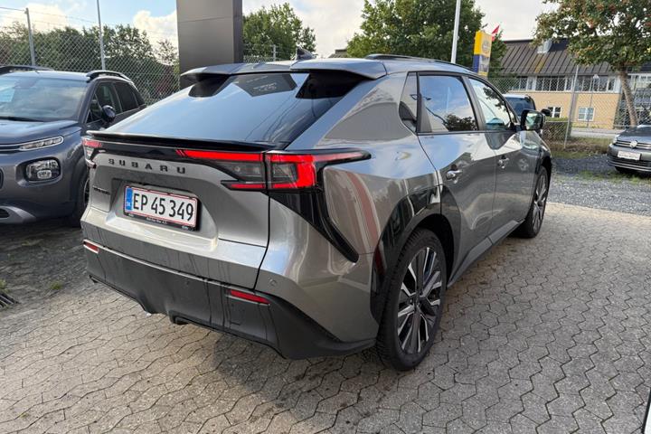 Grå Subaru Solterra fra 2026