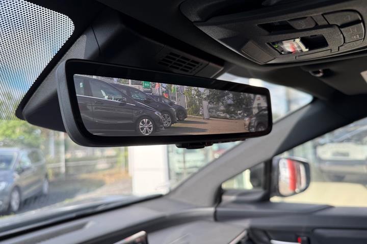 Grå Subaru Solterra fra 2026