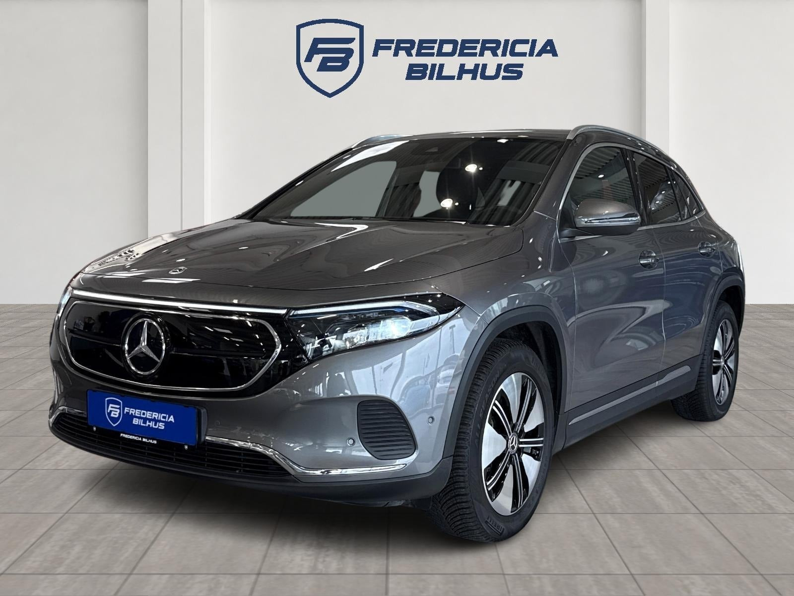 Mercedes EQA250+