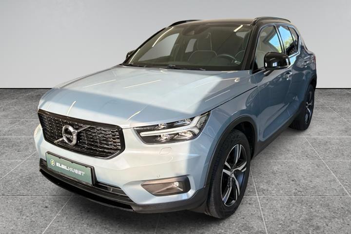 Grå Volvo XC40 fra 2020