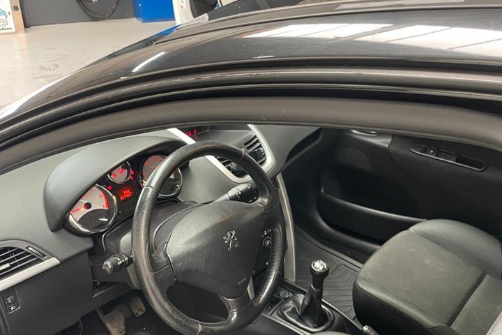 undefined Peugeot 207 fra 2011