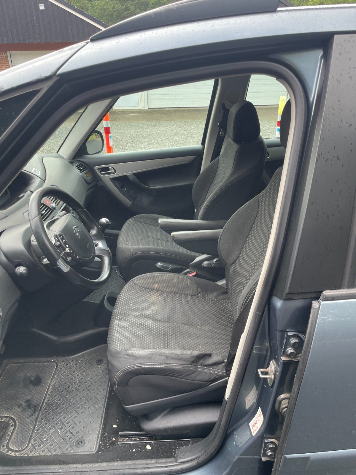 Grå Citroën Grand C4 Picasso fra 2009