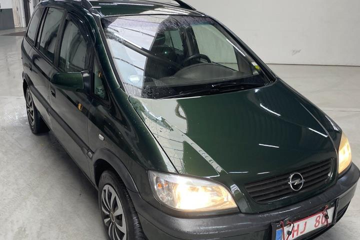 Grøn Opel Zafira fra 2001
