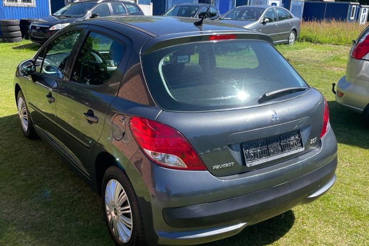 undefined Peugeot 207 fra 2010