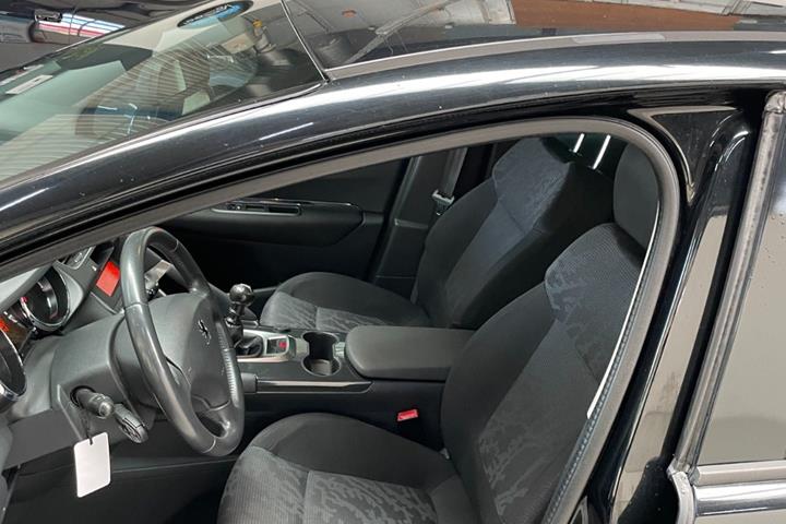 undefined Peugeot 3008 fra 2011