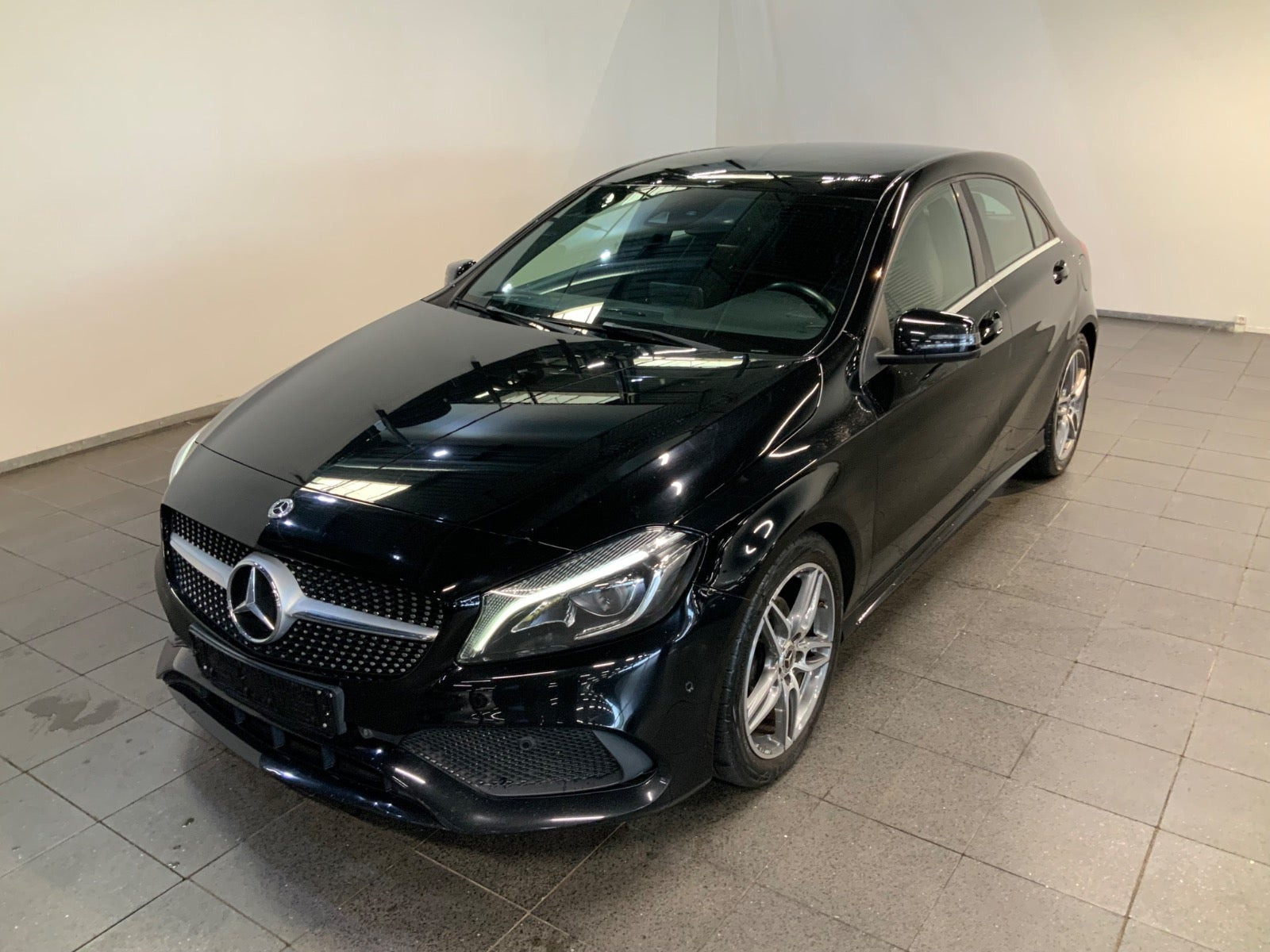 Mercedes A200 1,6 AMG Line aut.
