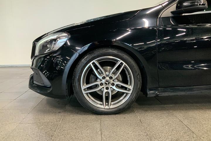 Sort Mercedes A200 fra 2018