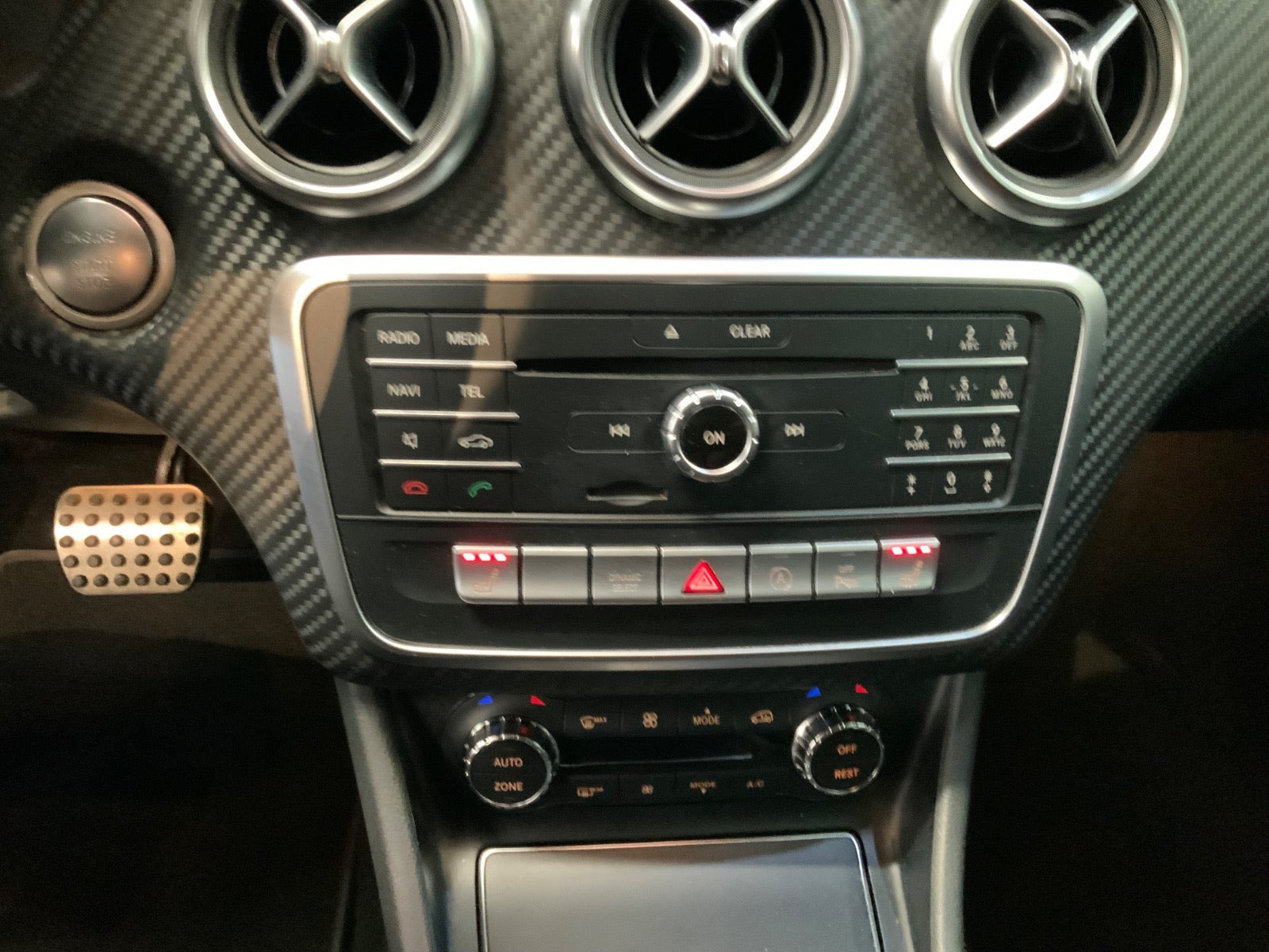 Sort Mercedes A200 fra 2018