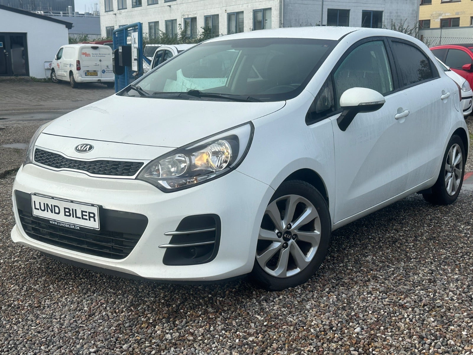Hvid Kia Rio fra 2016