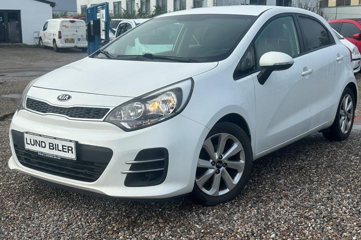 Hvid Kia Rio fra 2016