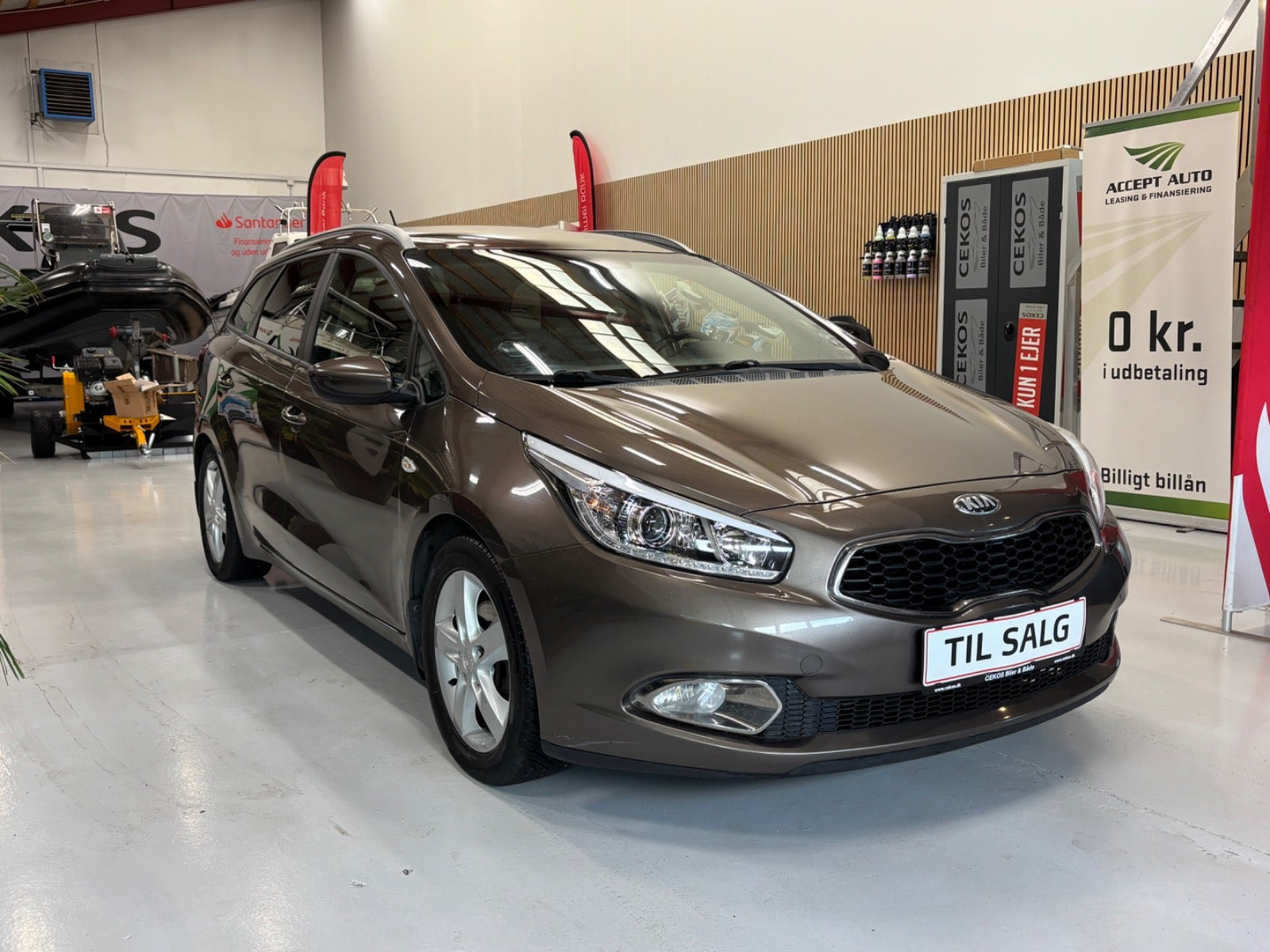 Brun Kia Ceed fra 2014