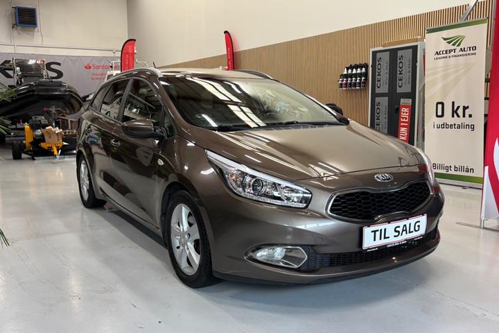 Brun Kia Ceed fra 2014