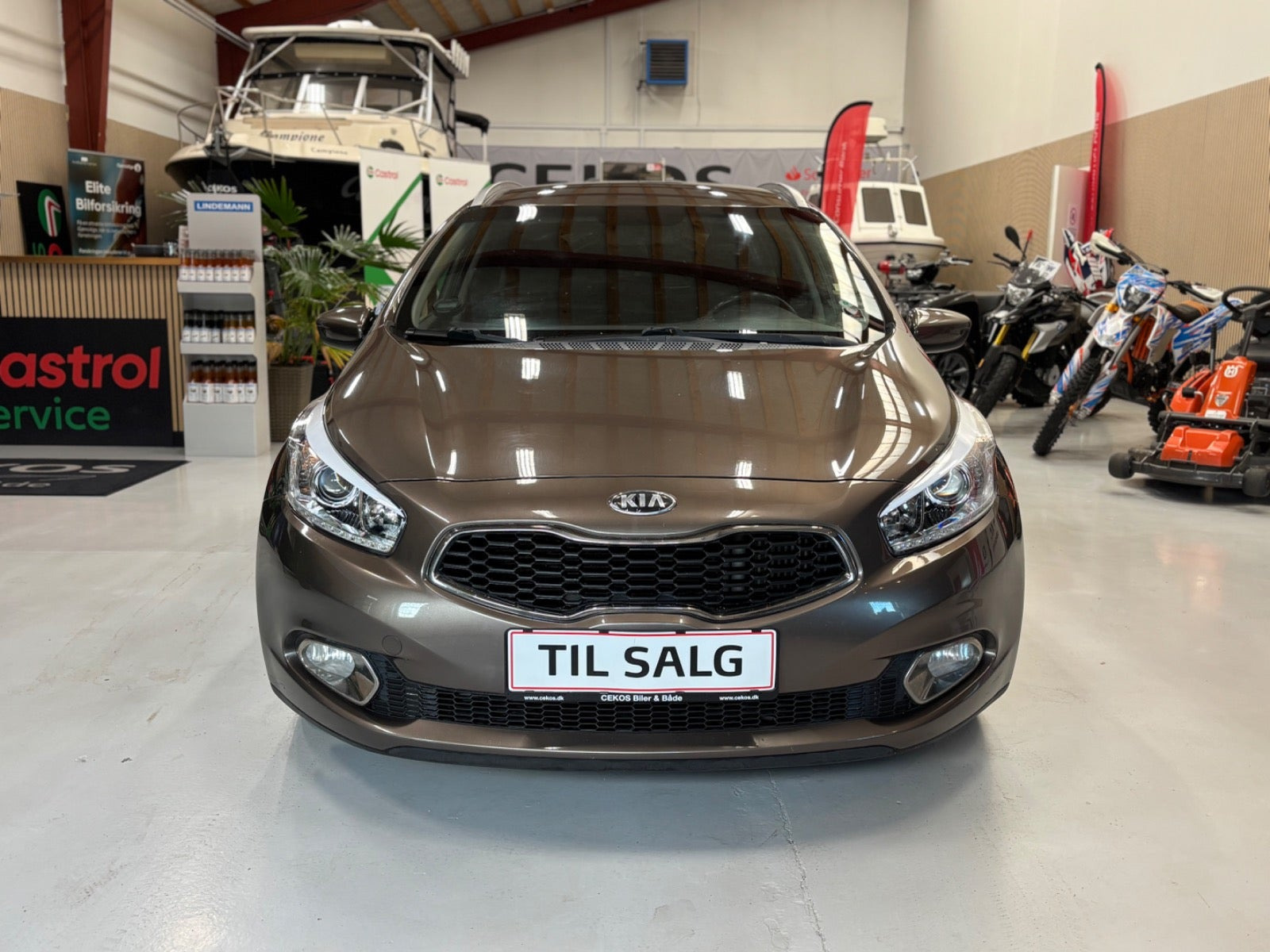 Brun Kia Ceed fra 2014