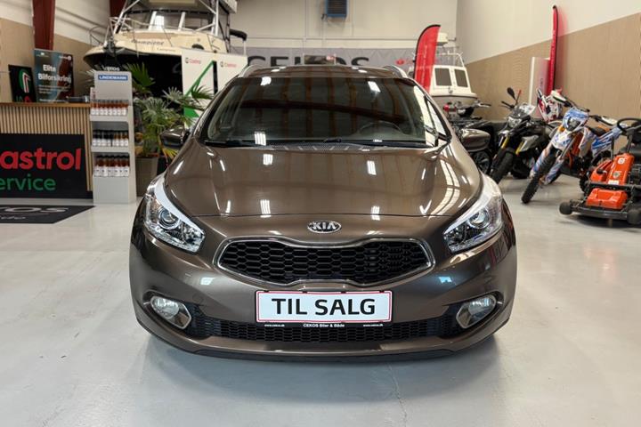 Brun Kia Ceed fra 2014