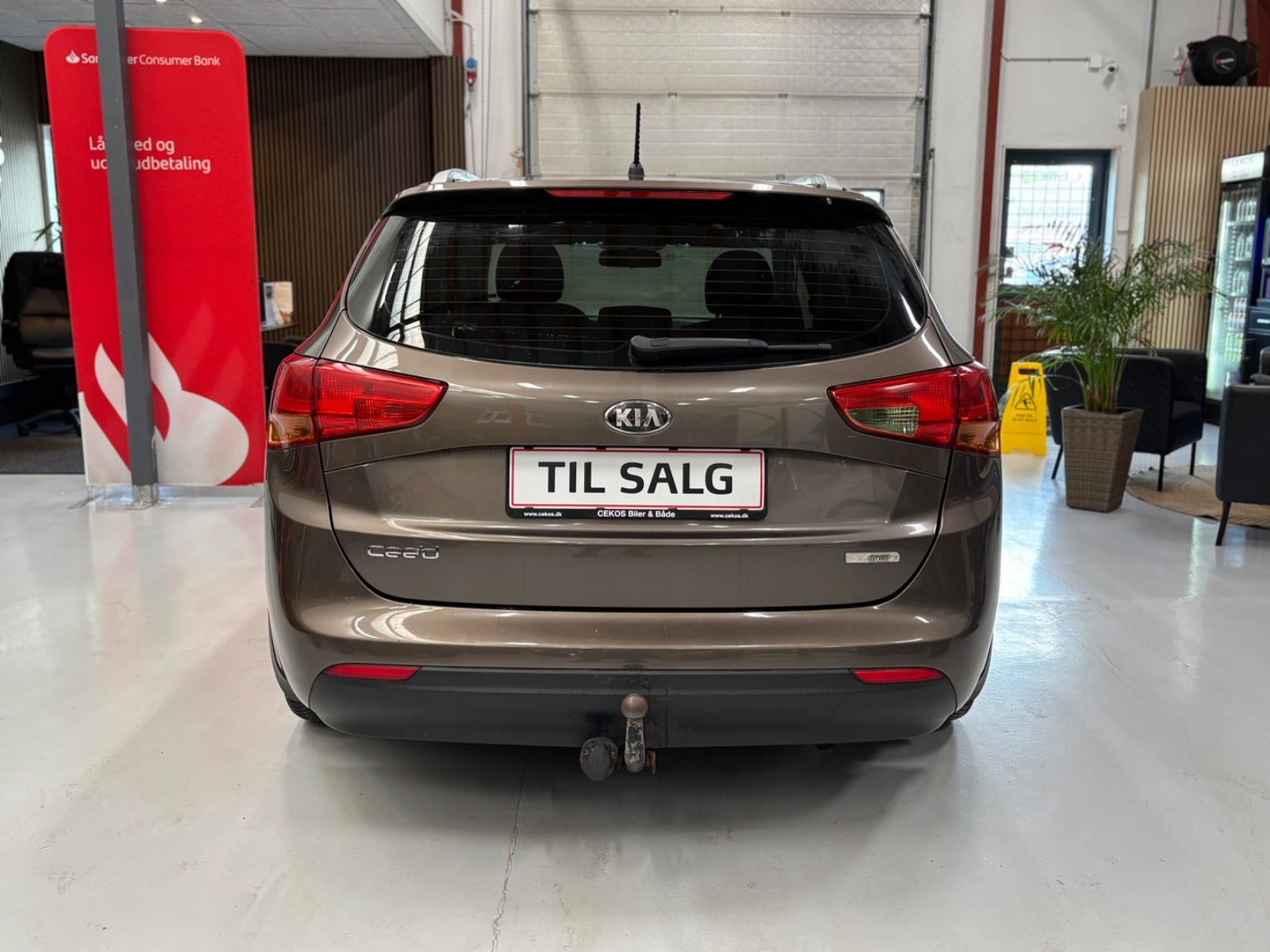 Brun Kia Ceed fra 2014