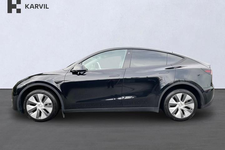 Sort Tesla Model Y fra 2022