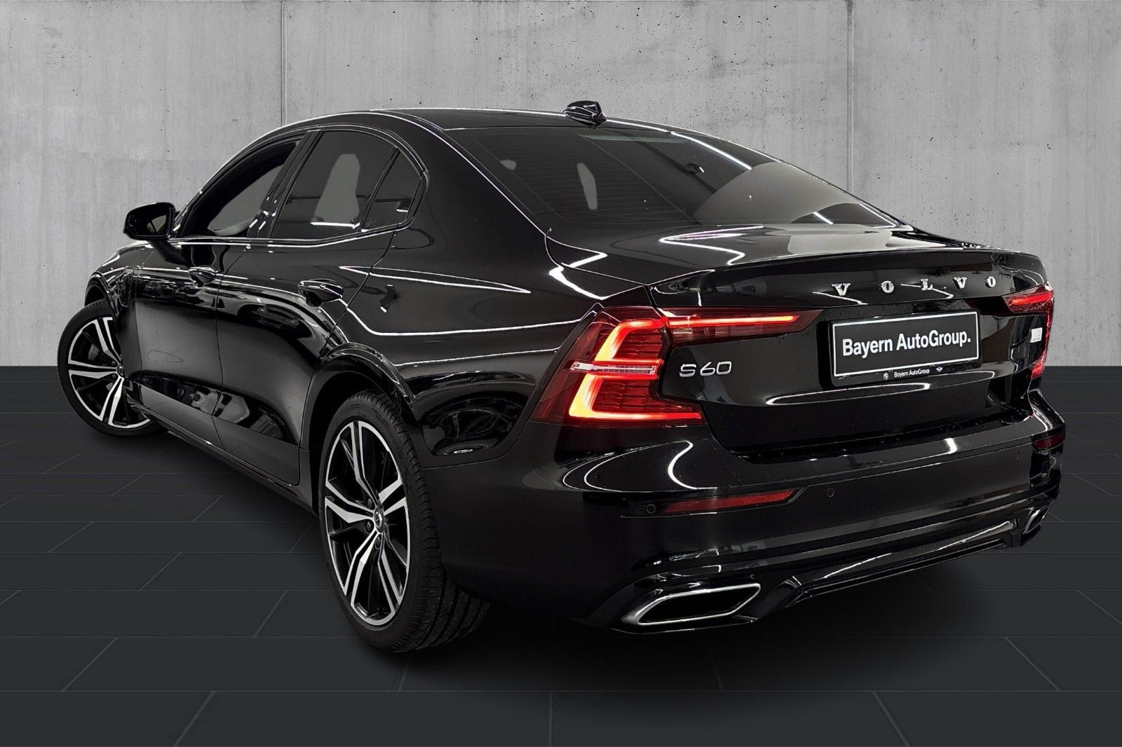 Sort Volvo S60 fra 2022